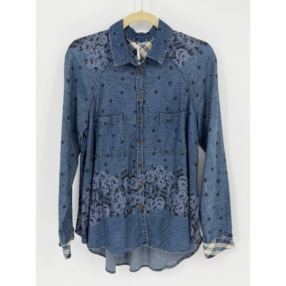 Free People "Dottie Over You"‎ Shirt MED Chambray Floral Button Front Tunic Top